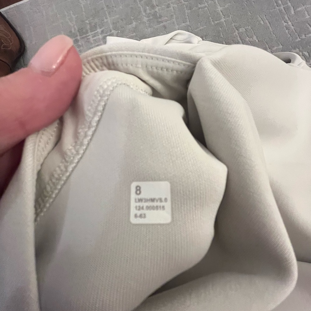 Lululemon Women's Softstream Cream Hoodie - Picture 3 of 7
